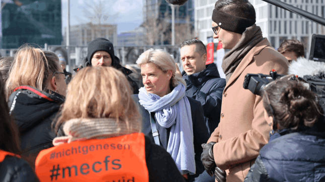 Besuch einer Demonstration für ME/CFS-Betroffene